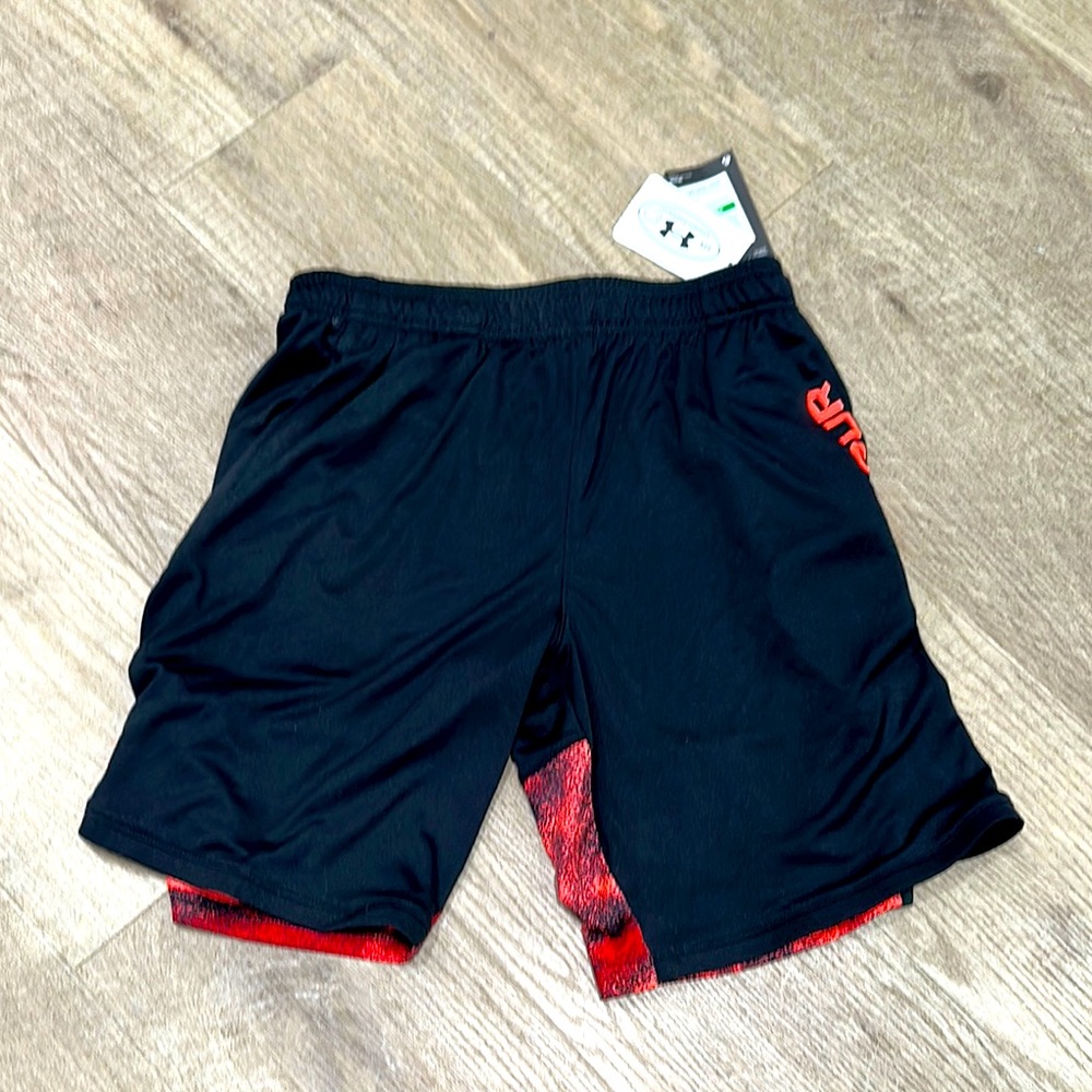 Under Armour shorts NWT size youth large